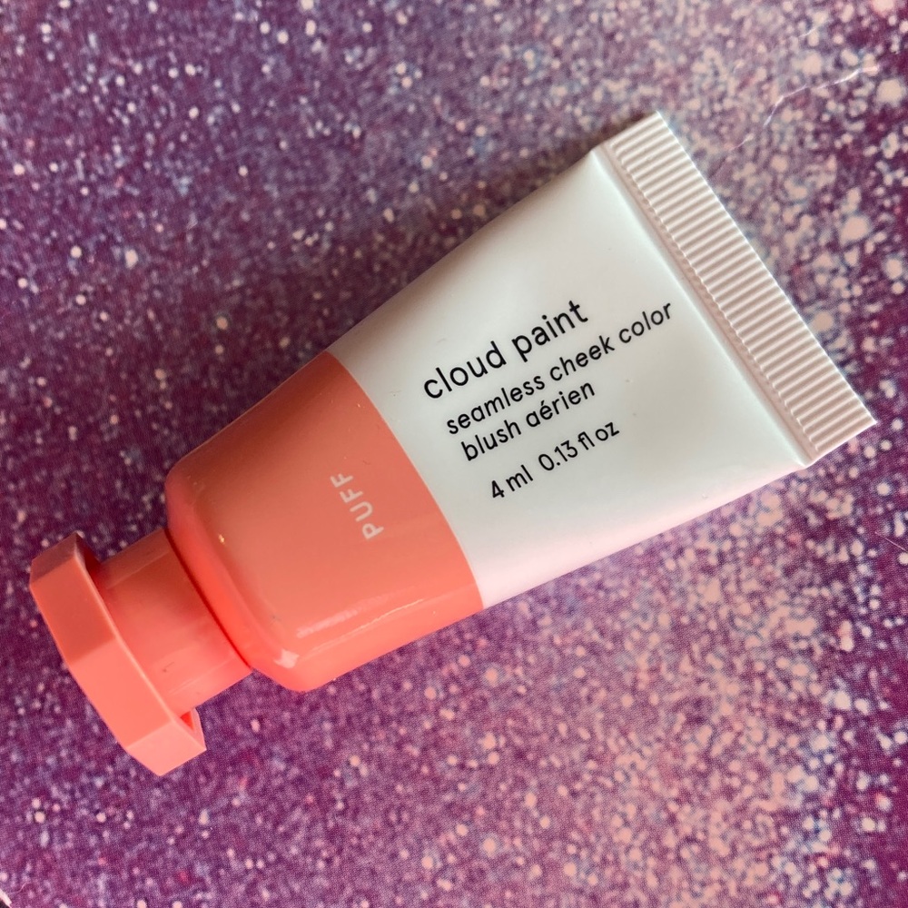 Glossier Cloud Paint in Puff